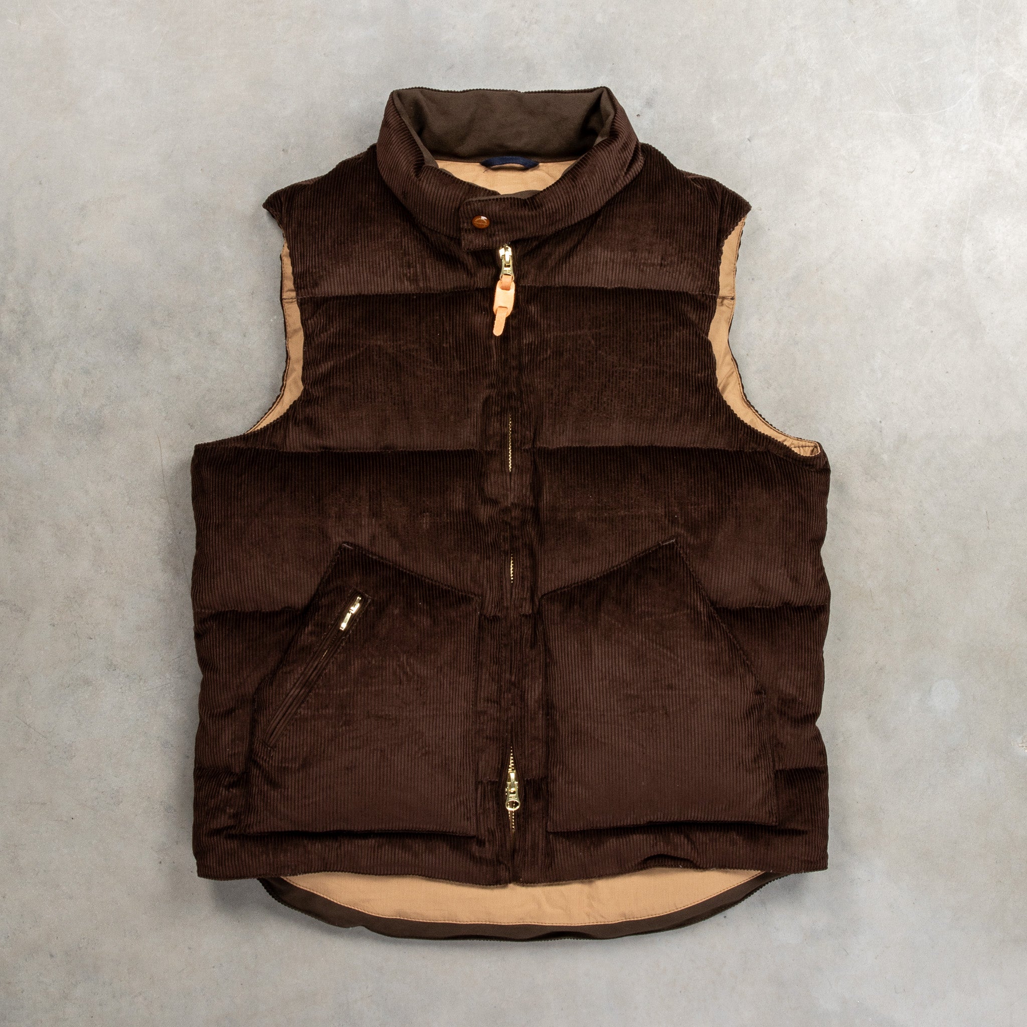 Manifattura Ceccarelli Goose down vest Corduroy Brown Frans Boone Exclusive