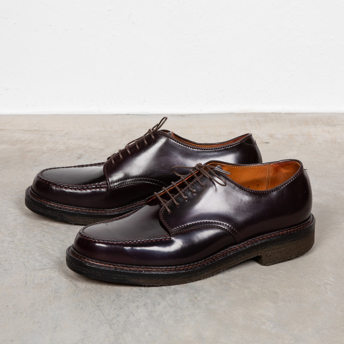 Alden x Frans Boone Classic Moc Toe #8 Cordovan on Crepe – Frans