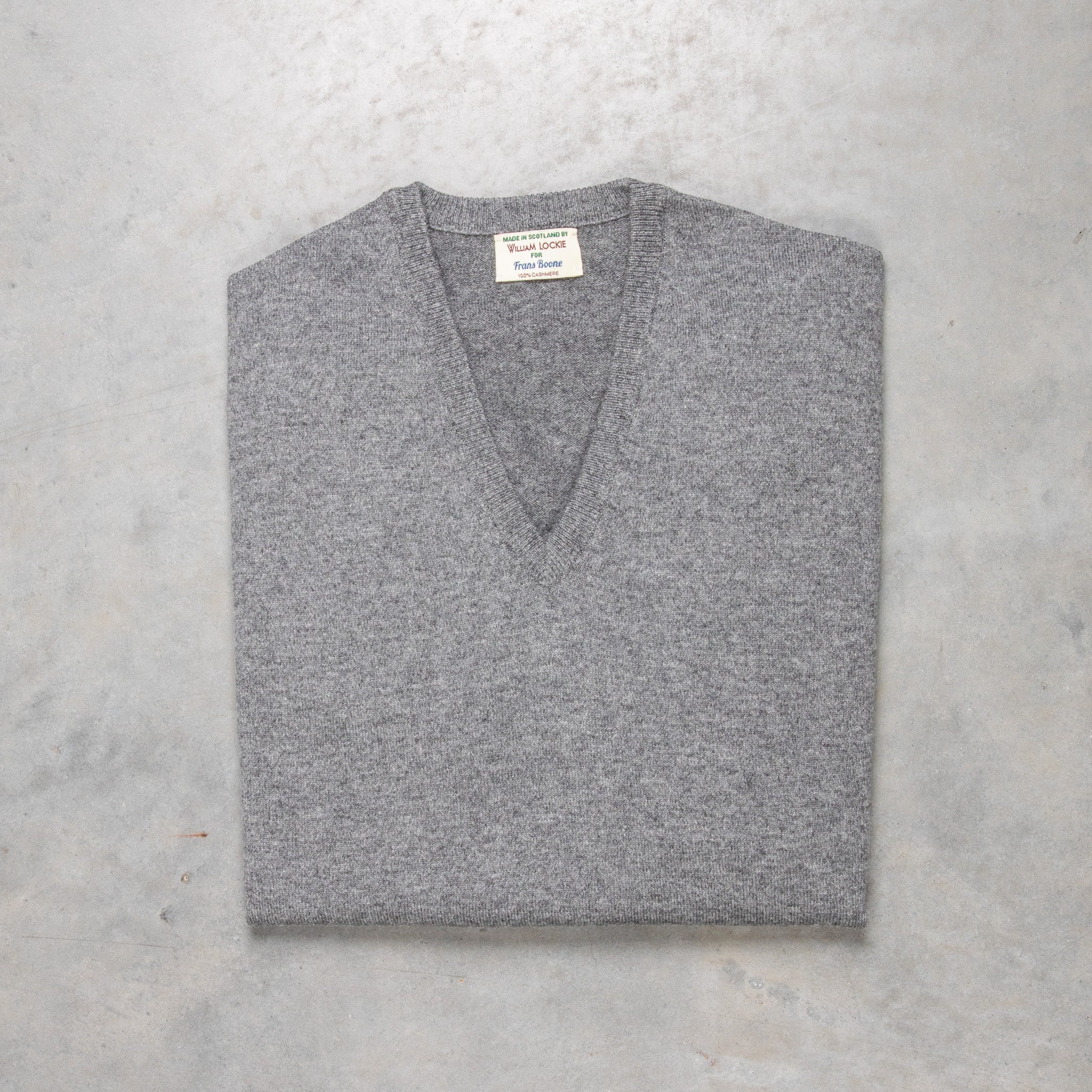 William Lockie Oxton Cashmere V-Neck Dolomite