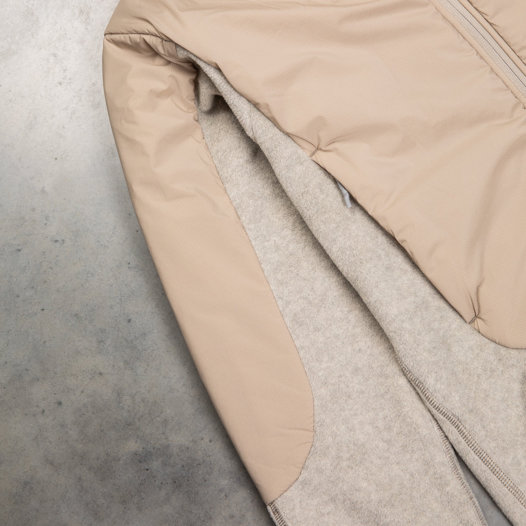 And Wander Top Fleece Jacket L.Beige – Frans Boone Store