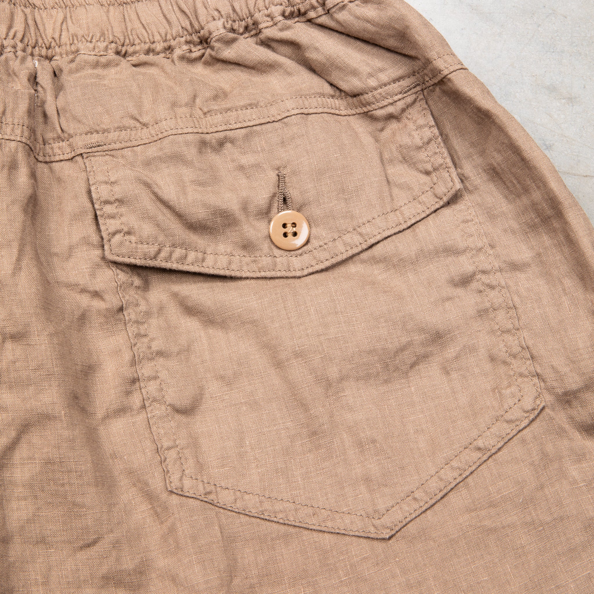 Remi Relief Linen Shorts Brown