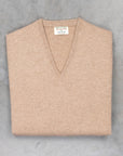 William Lockie Oxton Cashmere V-Neck Sesamo