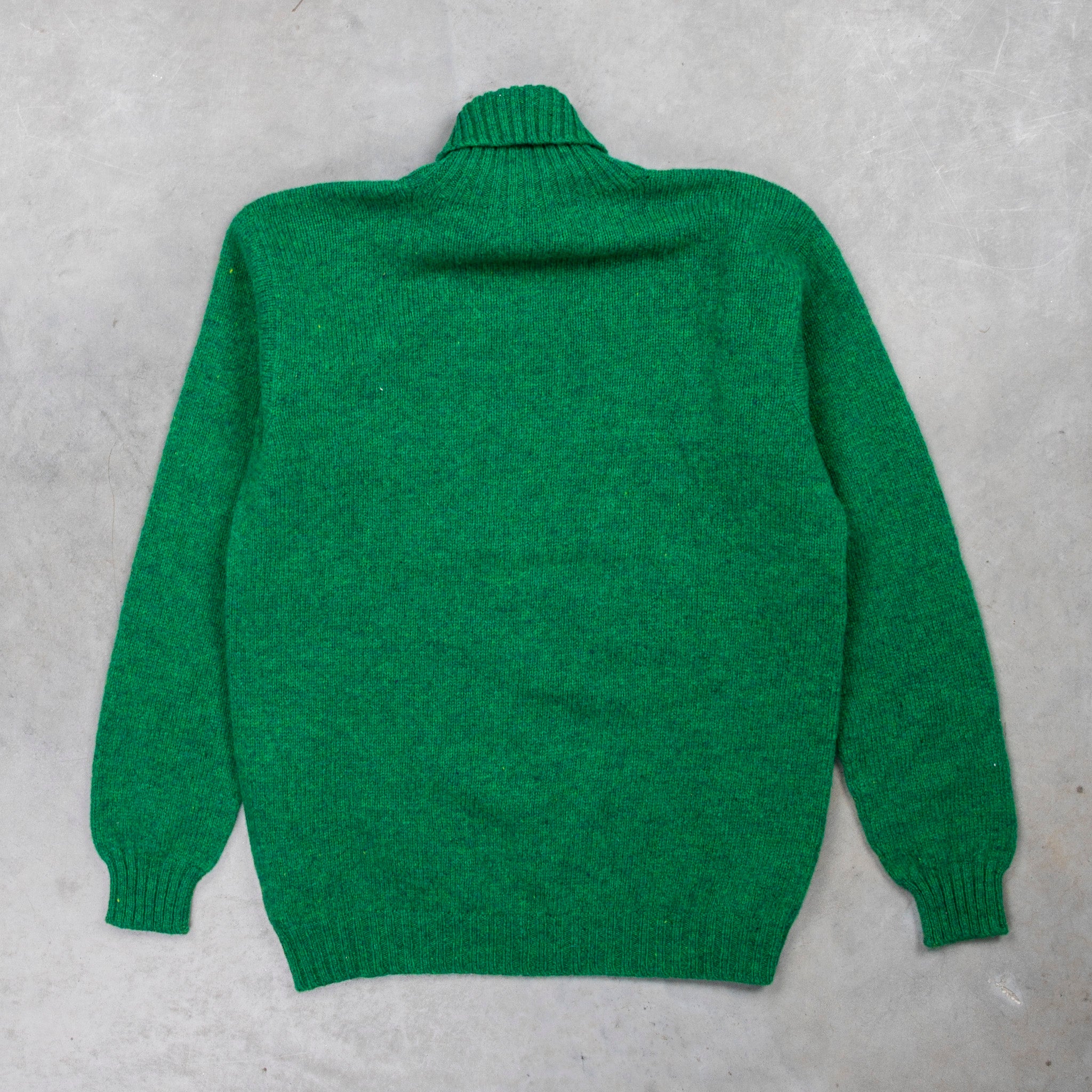 Laurence J. Smith Super Soft Seamless Roll Neck Pullover Clover