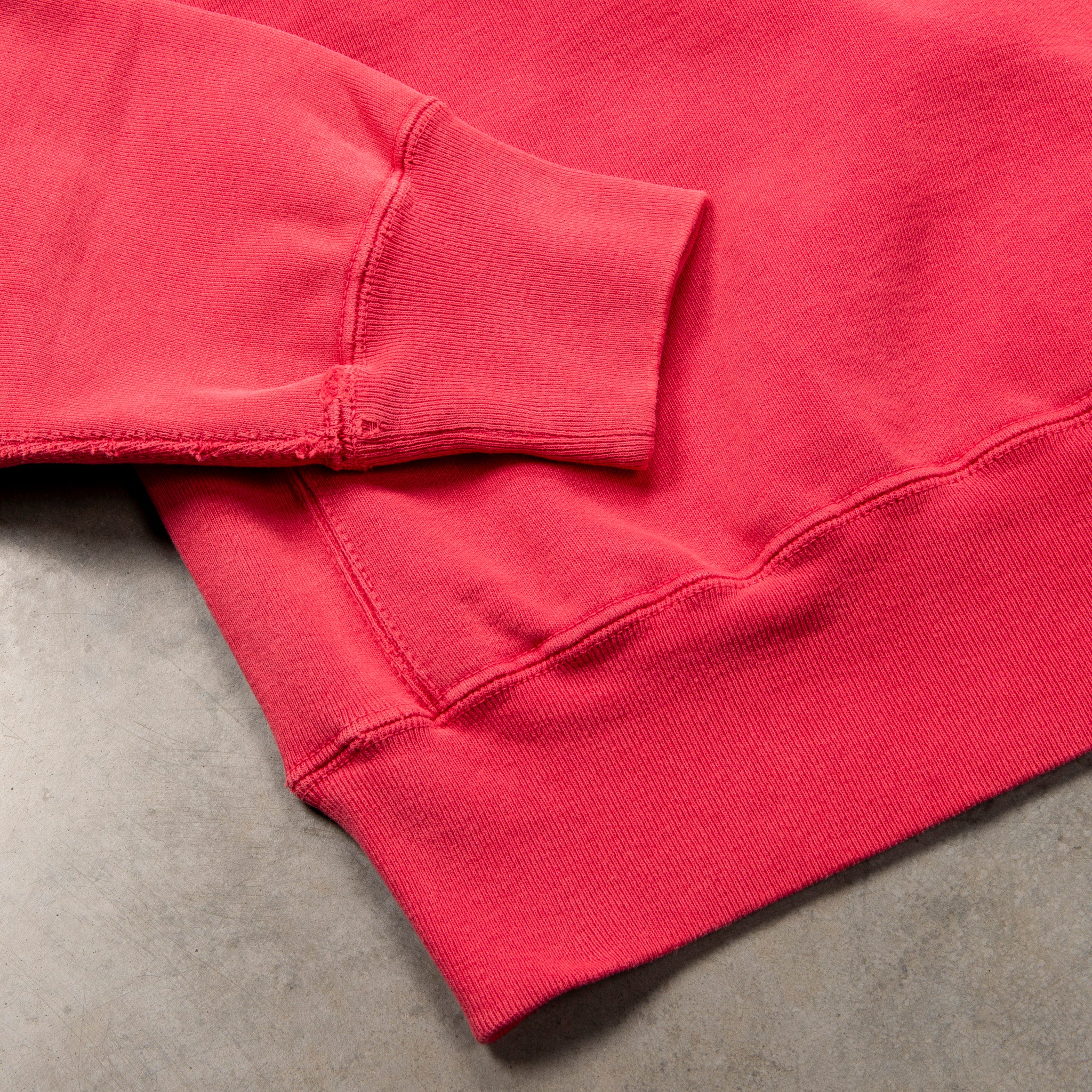 Remi Relief Special Finish Crew Neck B. Red