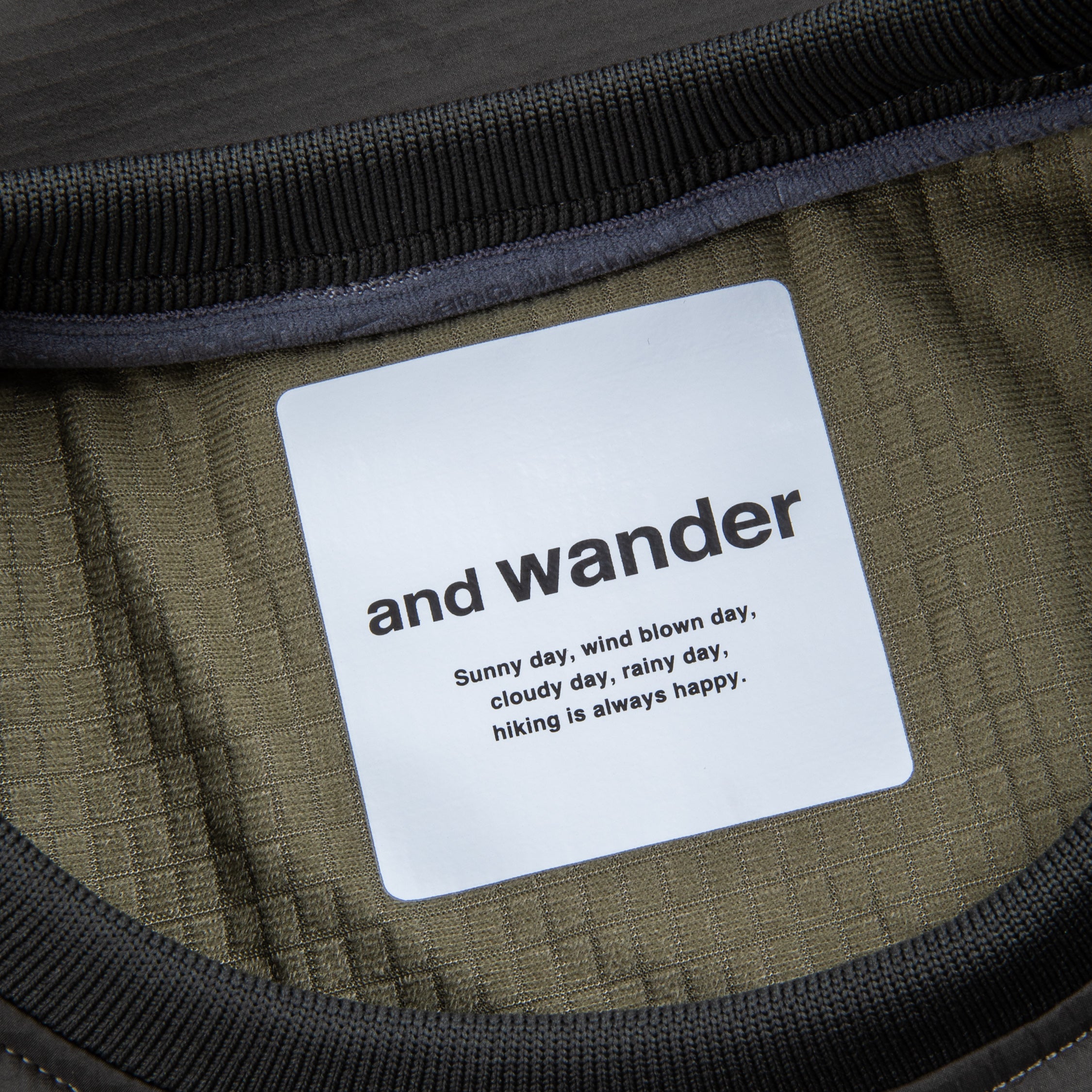 And Wander covered rip warm pullover charcoal – Frans Boone Store