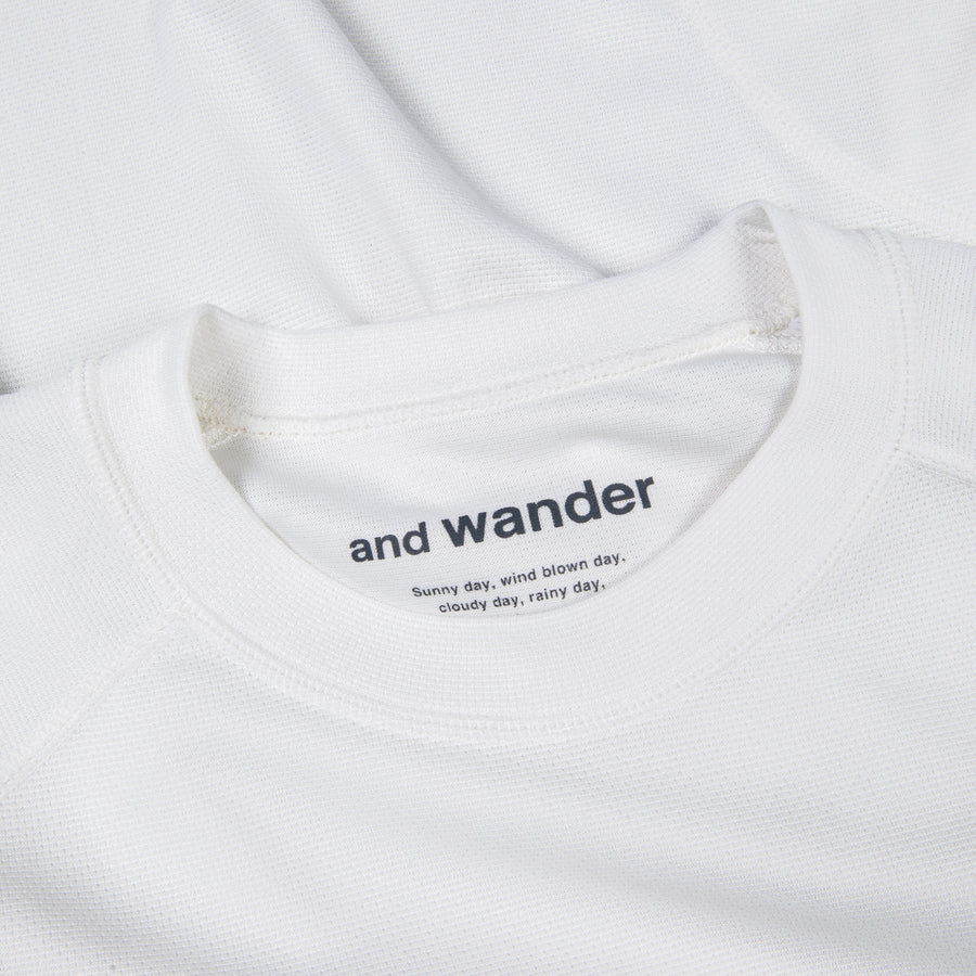 And Wander Power Dry Jersey Raglan SS T Off-White