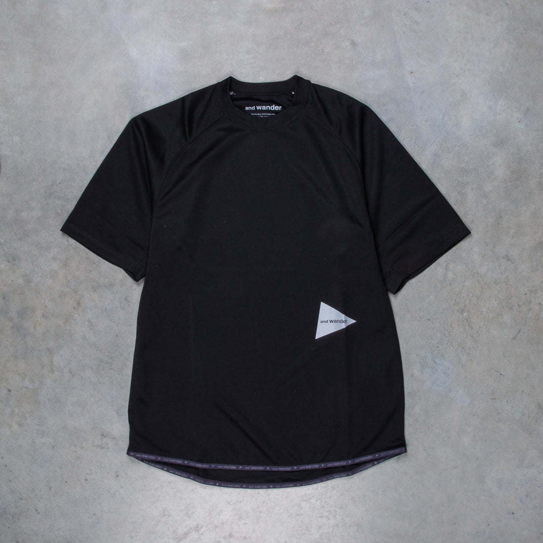 And Wander Power Dry Jersey Raglan SS T Black