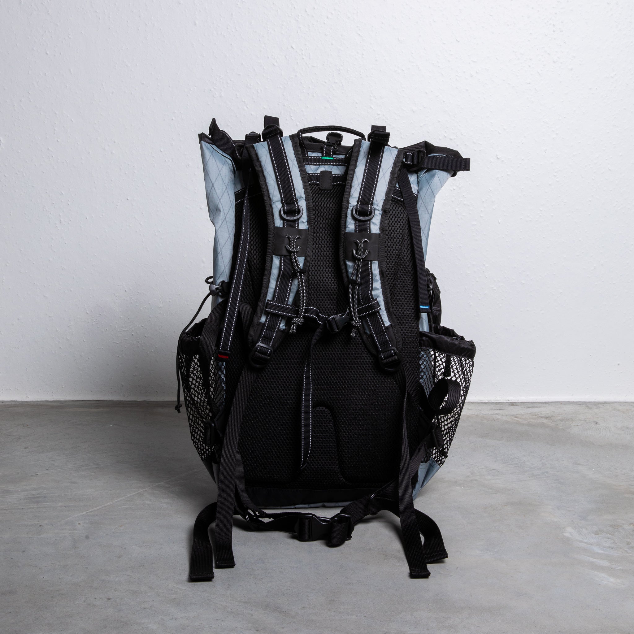 And Wander X-Pac 30L Gray – Frans Boone Store