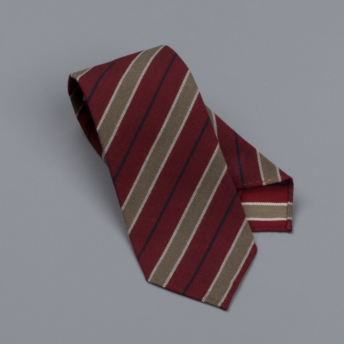 Drake's | Plane Print Cotton/Silk Pocket Square White/Olive