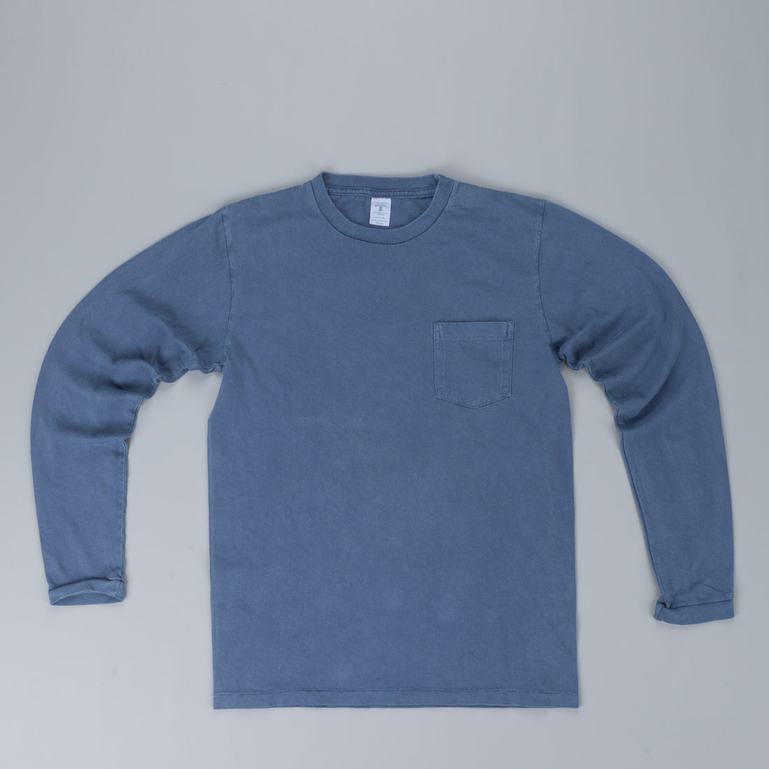 Velva Sheen LS pocket tee pigment dyed Navy – Frans Boone Store